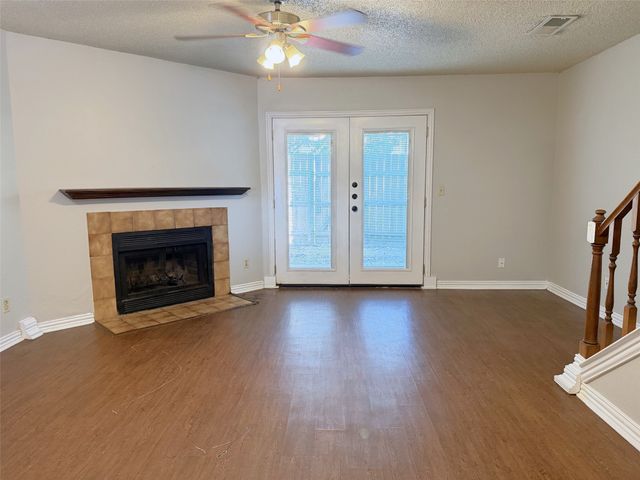 740 W Collins Street, Denton, TX 76201