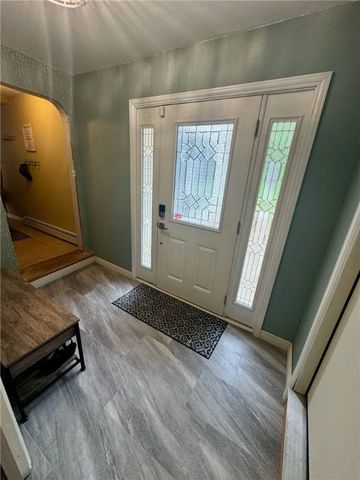 542 Main Street, Hopkinton, RI 02833