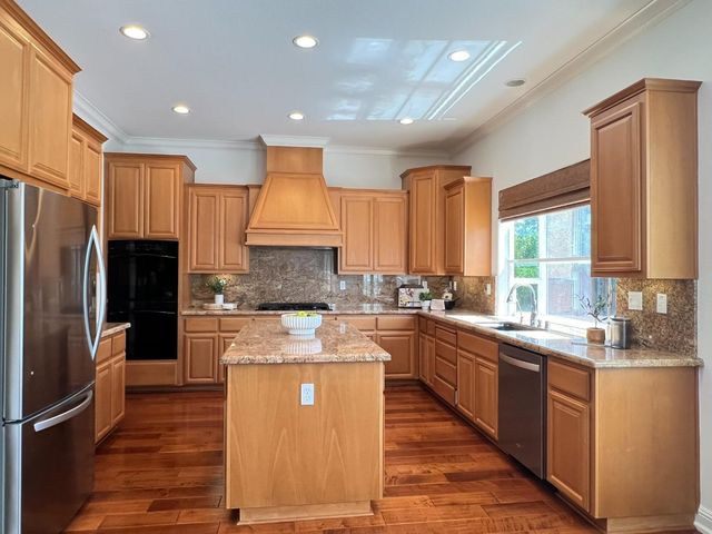 18285 Los Padres Place, Morgan Hill, CA 95037