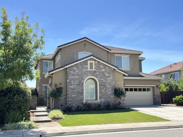 18285 Los Padres Place, Morgan Hill, CA 95037