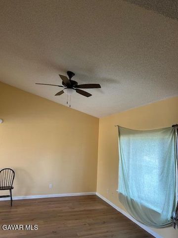 9344 E Avenue T, Littlerock, CA 93543