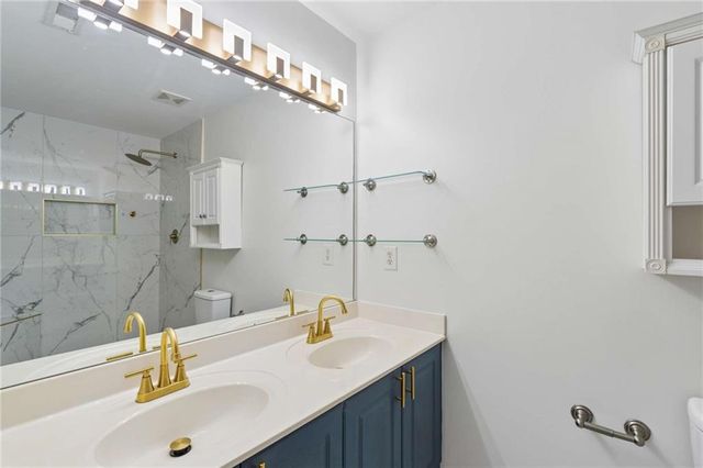 1064 Liberty Parkway NW, Atlanta, GA 30318