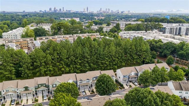 1064 Liberty Parkway NW, Atlanta, GA 30318