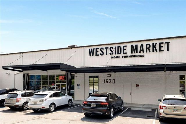1064 Liberty Parkway NW, Atlanta, GA 30318