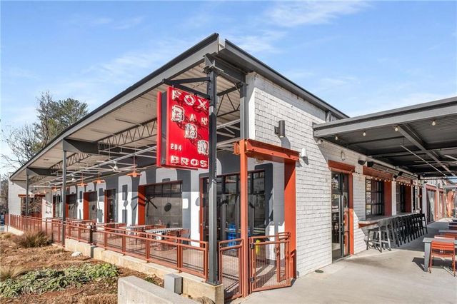 1064 Liberty Parkway NW, Atlanta, GA 30318