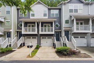 1064 Liberty Parkway NW, Atlanta, GA 30318