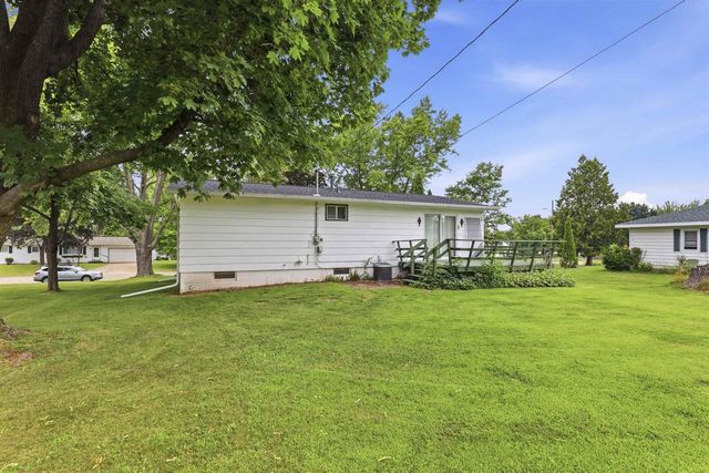 1610 WYMAN STREET, New London, WI 54961