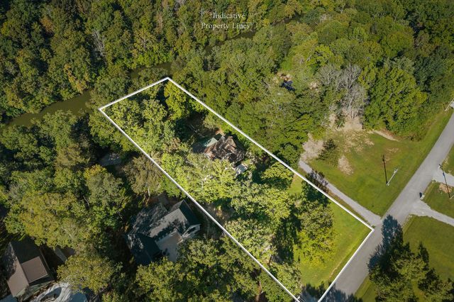 115 Long Point Dr, Rock Island, TN 38581