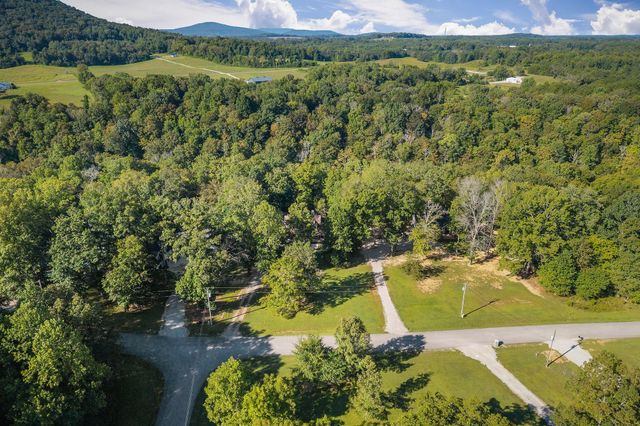 115 Long Point Dr, Rock Island, TN 38581