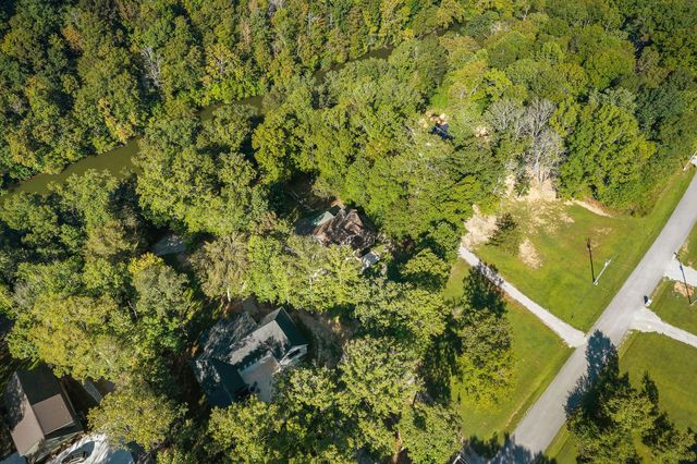 115 Long Point Dr, Rock Island, TN 38581