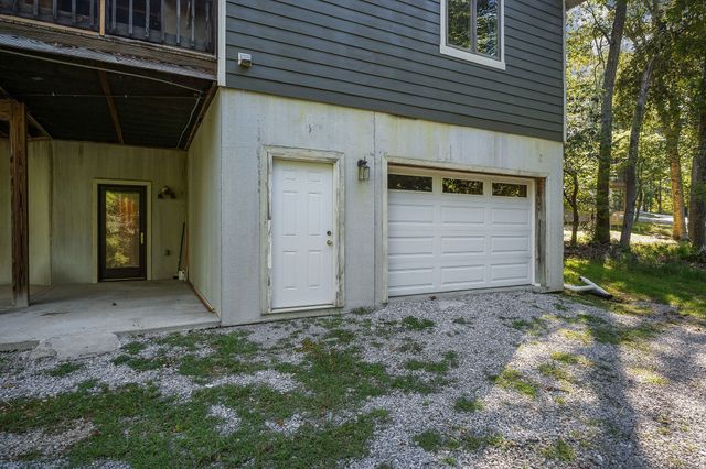 115 Long Point Dr, Rock Island, TN 38581