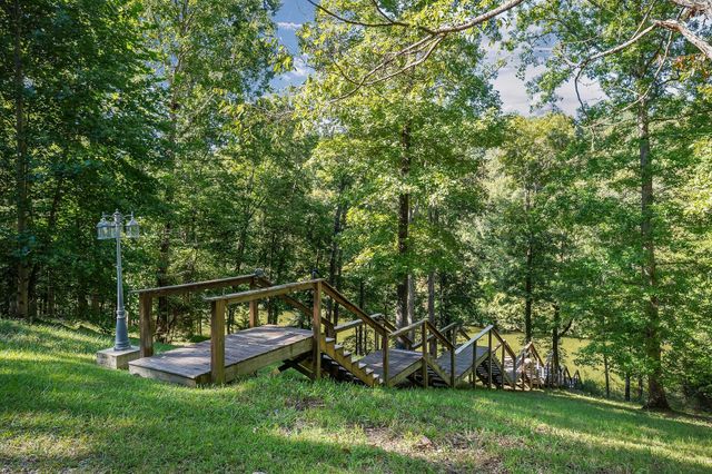 115 Long Point Dr, Rock Island, TN 38581