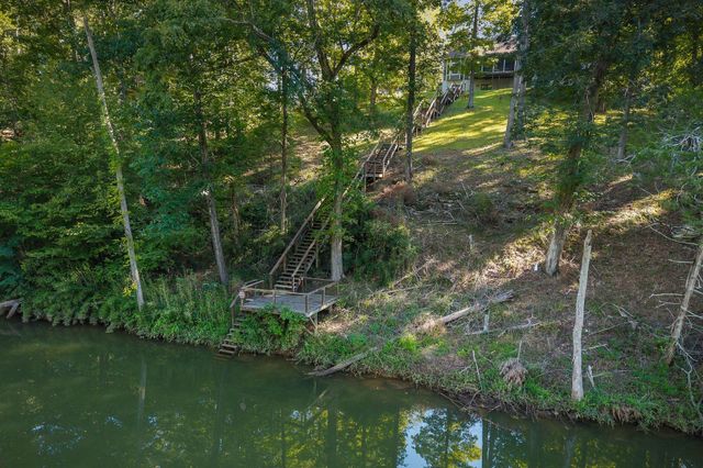 115 Long Point Dr, Rock Island, TN 38581