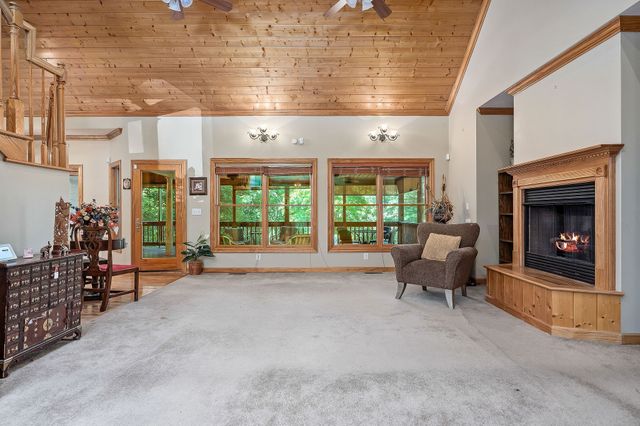 115 Long Point Dr, Rock Island, TN 38581