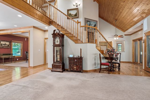 115 Long Point Dr, Rock Island, TN 38581