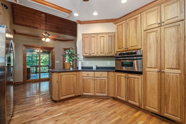 115 Long Point Dr, Rock Island, TN 38581