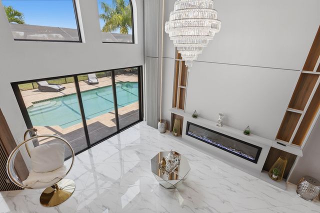 22257 Vista Lago Drive, Boca Raton, FL 33428