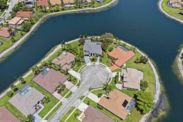 22257 Vista Lago Drive, Boca Raton, FL 33428