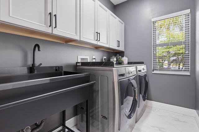 22257 Vista Lago Drive, Boca Raton, FL 33428