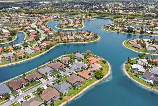 22257 Vista Lago Drive, Boca Raton, FL 33428