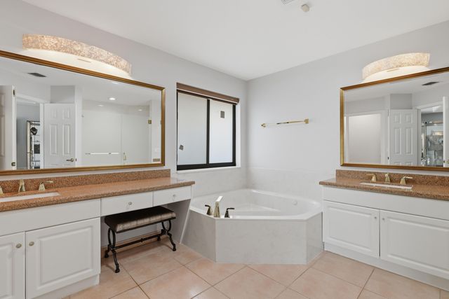 22257 Vista Lago Drive, Boca Raton, FL 33428