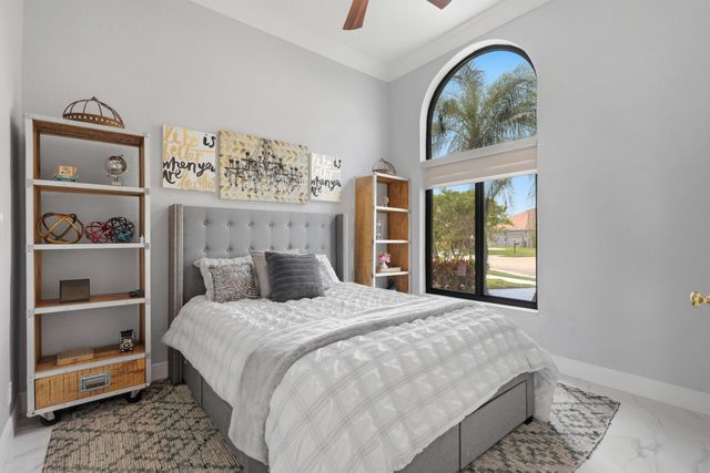 22257 Vista Lago Drive, Boca Raton, FL 33428