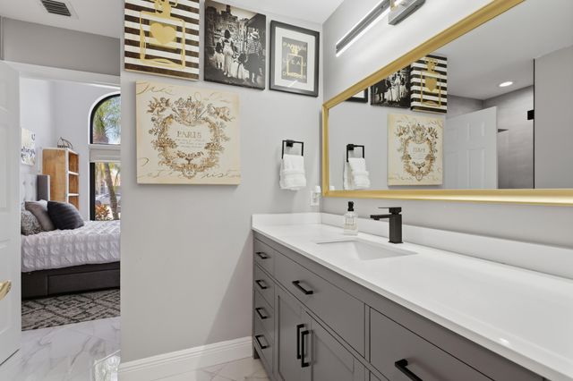 22257 Vista Lago Drive, Boca Raton, FL 33428