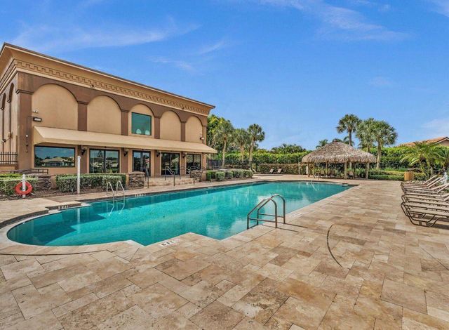 22257 Vista Lago Drive, Boca Raton, FL 33428