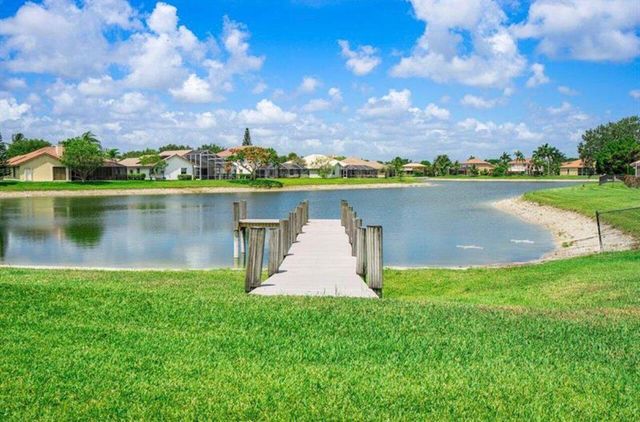 22257 Vista Lago Drive, Boca Raton, FL 33428