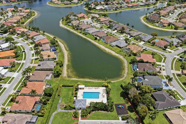 22257 Vista Lago Drive, Boca Raton, FL 33428