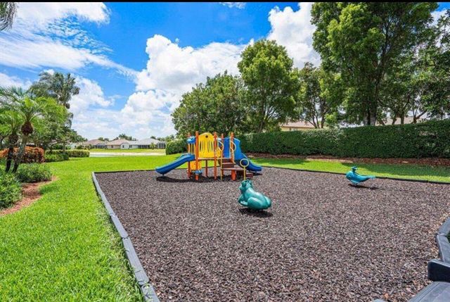 22257 Vista Lago Drive, Boca Raton, FL 33428