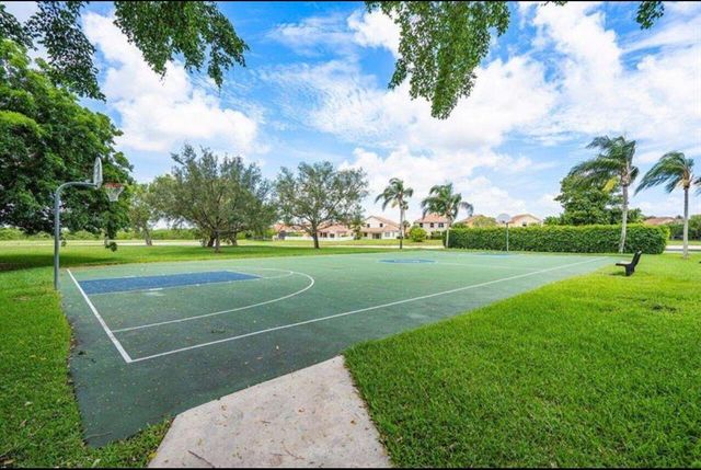 22257 Vista Lago Drive, Boca Raton, FL 33428