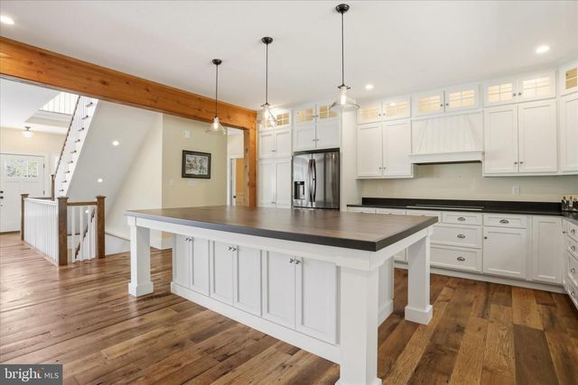 12101 MOUNTAINSIDE DR, Mercersburg, PA 17236