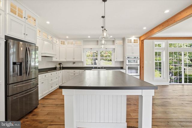 12101 MOUNTAINSIDE DR, Mercersburg, PA 17236