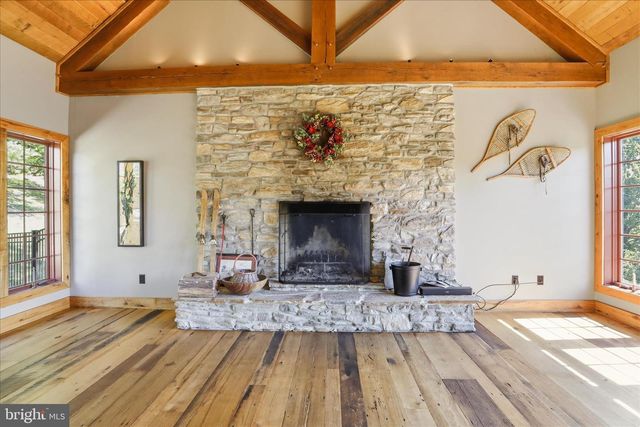 12101 MOUNTAINSIDE DR, Mercersburg, PA 17236
