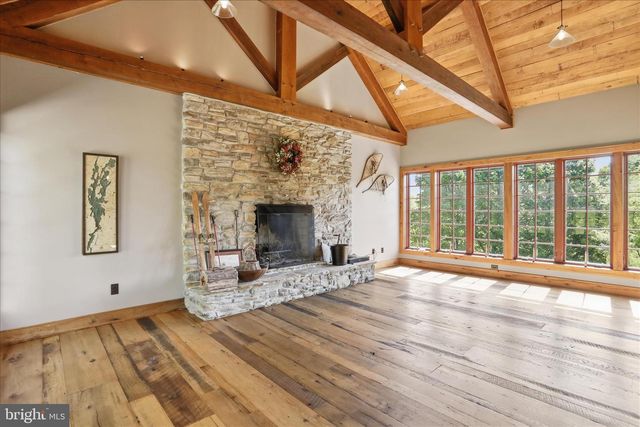12101 MOUNTAINSIDE DR, Mercersburg, PA 17236