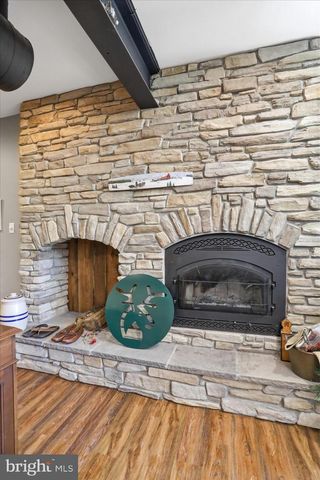 12101 MOUNTAINSIDE DR, Mercersburg, PA 17236
