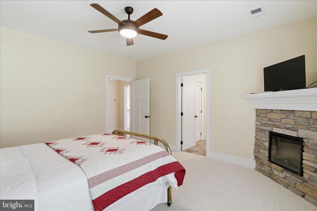 12101 MOUNTAINSIDE DR, Mercersburg, PA 17236