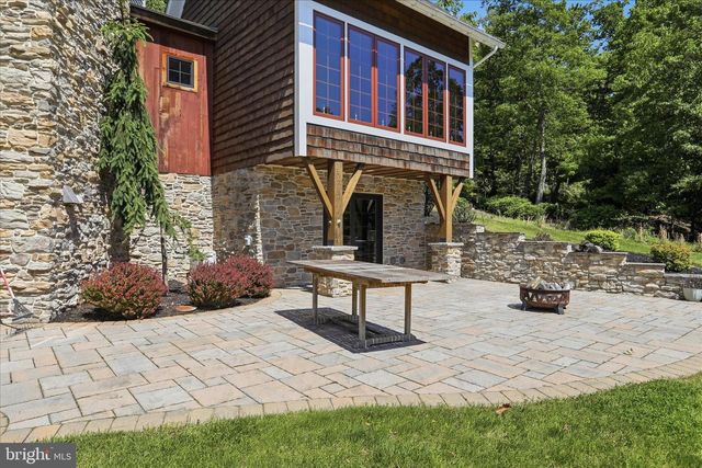 12101 MOUNTAINSIDE DR, Mercersburg, PA 17236