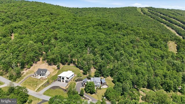 12101 MOUNTAINSIDE DR, Mercersburg, PA 17236