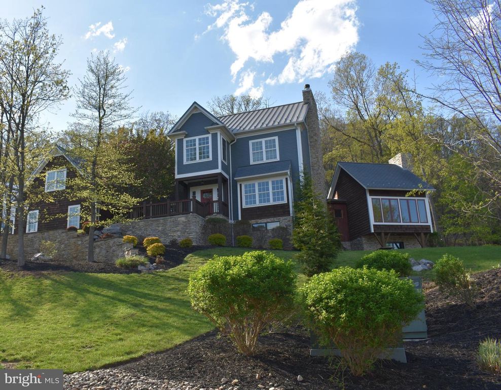 12101 MOUNTAINSIDE DR, Mercersburg, PA 17236