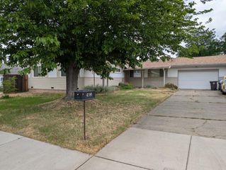 5424 Mariposa Ave, Citrus Heights, CA 95610