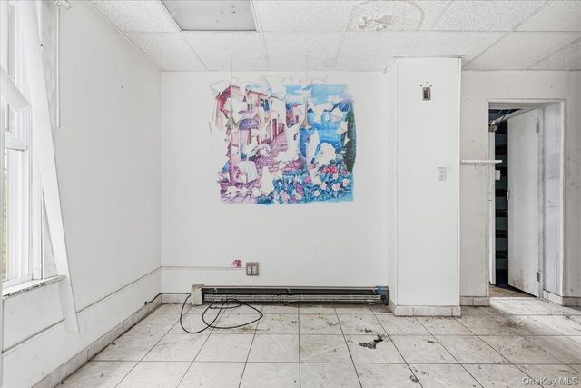 923 Quincy Avenue, Bronx, NY 10465