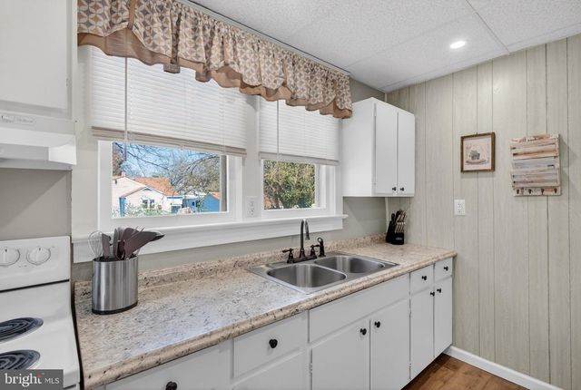142 HIGH ST, Woodbury, NJ 08096