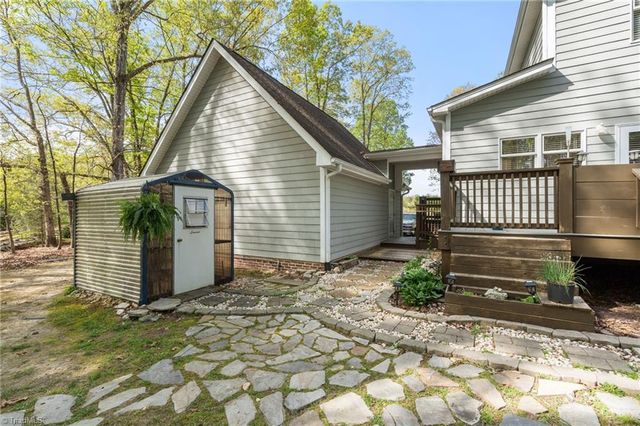 5487 Amick Road, Julian, NC 27283
