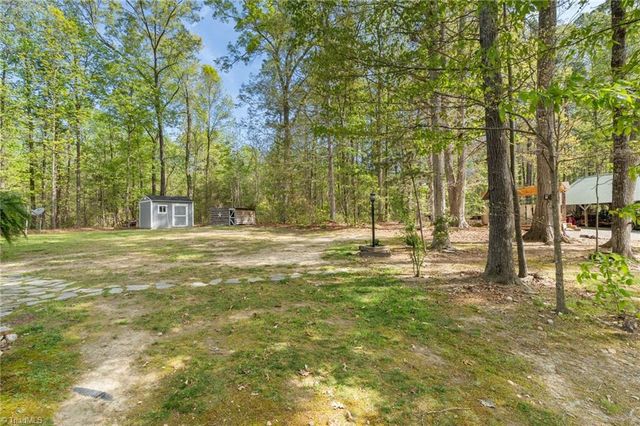 5487 Amick Road, Julian, NC 27283