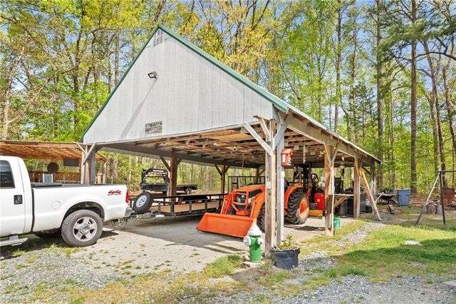 5487 Amick Road, Julian, NC 27283
