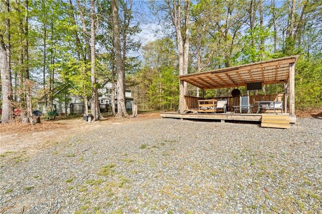 5487 Amick Road, Julian, NC 27283