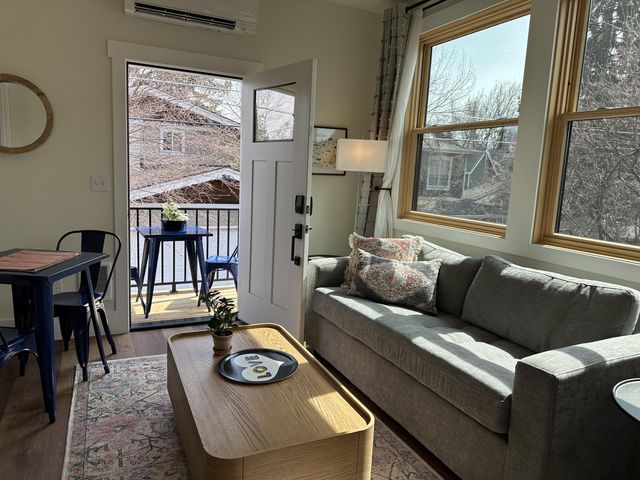 852 NW Columbia Street, Bend, OR 97703