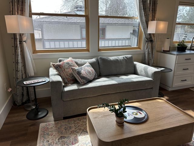 852 NW Columbia Street, Bend, OR 97703